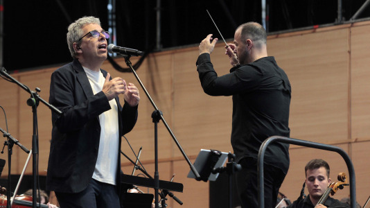 Pedro Guerra y la Orquesta Gaos. Foto Quintana (19)