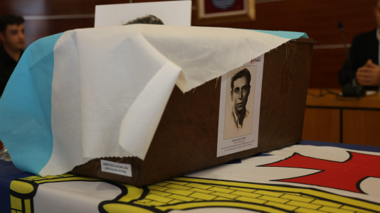 Entrega de los restos de los antifranquistas de Culleredo FOTO Germán Barreiros (13)