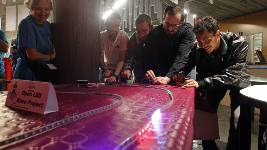 Feria OSHWDem (Open source Hardware Demonstration) de tecnología abierta