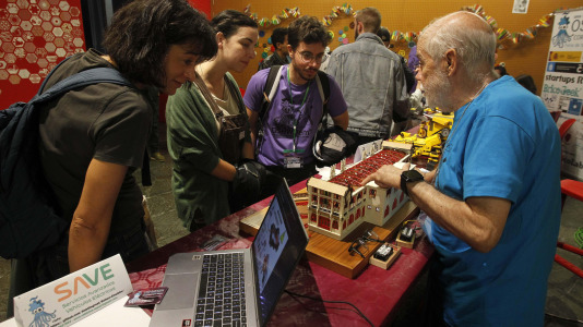 Feria OSHWDem (Open source Hardware Demonstration) de tecnología abierta