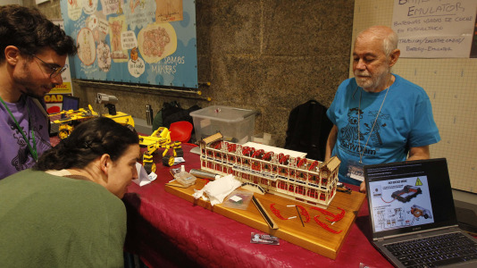 Feria OSHWDem (Open source Hardware Demonstration) de tecnología abierta