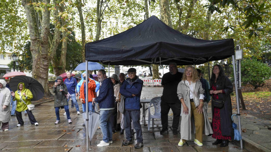 Actuación del Mago Román y ambiente