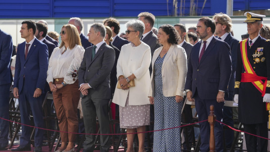 La celebración institucional incluyó la imposición de cruces de las órdenes del Mérito Militar y del Mérito de la Guardia Civil tanto a miembros del cuerpo como a personal ajeno