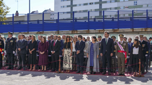 La celebración institucional incluyó la imposición de cruces de las órdenes del Mérito Militar y del Mérito de la Guardia Civil tanto a miembros del cuerpo como a personal ajeno