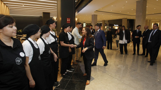 Este jueves por la tarde se ha inaugurado la nueva reforma en el centro comercial coruñés