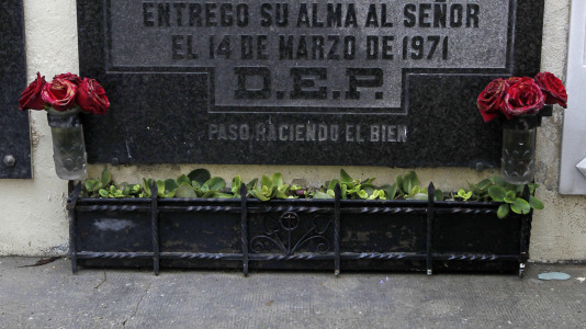 El nicho de Barrié de la Maza y Carmela Arias y Díaz de Rábago