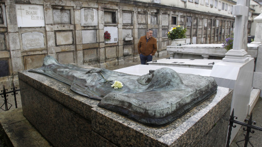 Tumba de Pérez Lugín