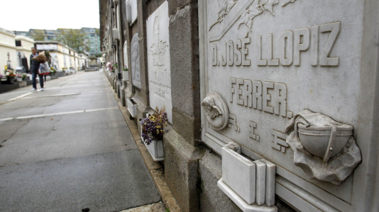 Nicho del teniente de navío Llopiz