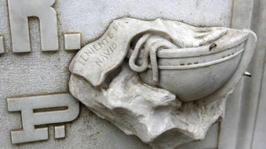 Nicho del teniente de navío Llopiz