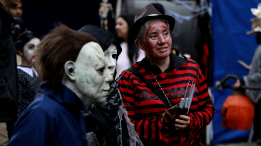 Gran día del terror con personajes horripilantes en A Barcala  