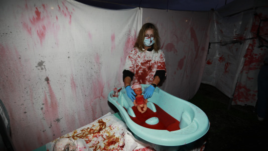 Gran día del terror con personajes horripilantes en A Barcala 