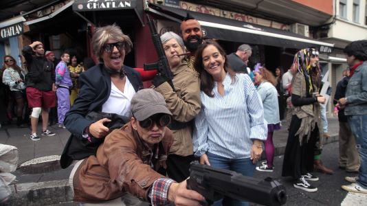 Más de 500 personas para soplar las velas en el Chaflán (27)