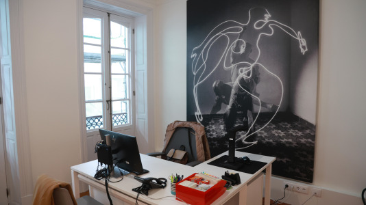 Mientras que el segundo piso del número 4 de Payo Gómez, donde Picasso tenía su vivienda, se ha mantenido intacto, el resto de la casa se ha sometido a una profunda remodelación