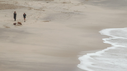 El temporal dejó alertas en el mar y el interior, con fuerte vientos de más de 75 kilómetros por hora