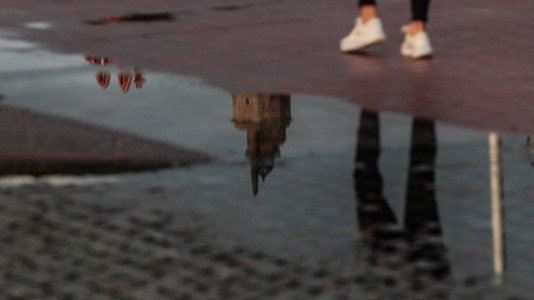 Hubo lluvias, pero también imágenes espectaculares del cielo y las calles de la ciudad