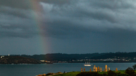 Hubo lluvias, pero también imágenes espectaculares del cielo y las calles de la ciudad