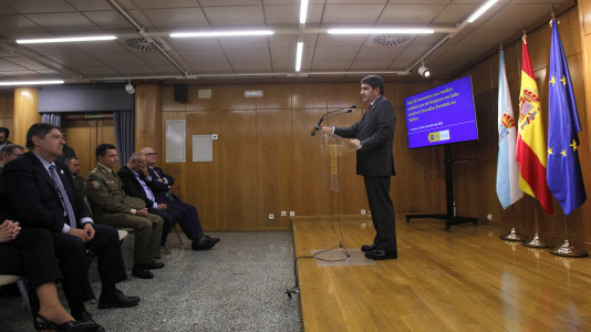 Homenaje para los 3.000 efectivos movilizados por el Gobierno central durante la lucha contra el fuego