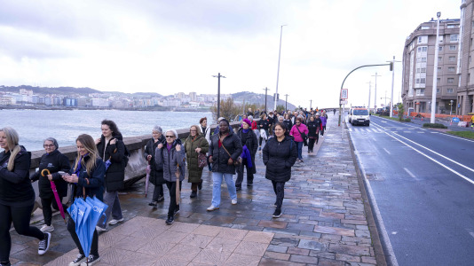 Las imágenes de la conmemoración en A Coruña del Día de la Eliminación de la Violencia contra las Mujeres