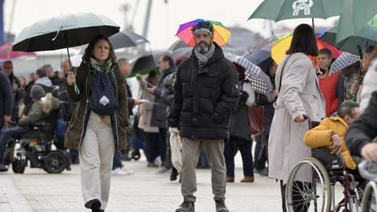 Centos de persoas conmemoran o Día Internacional da Discapacidade