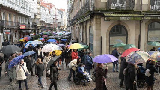 Centos de persoas conmemoran o Día Internacional da Discapacidade