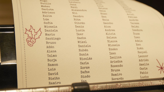 Así es por dentro la tienda pop up navideña de Zara en A Coruña