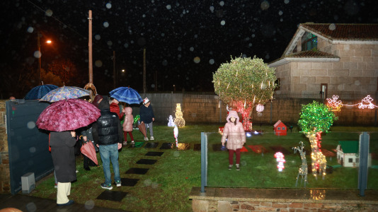 Decoración navideña en Gosende (50)