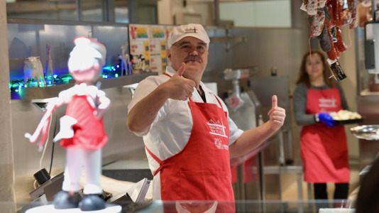 "Es una obra que hace barrio y ciudad", señala la alcaldesa de A Coruña, Inés Rey
