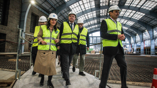 El secretario de Estado de Transportes, José Antonio Santano, explicó esta tarde en su visita a las obras que esta infraestructura "es una terminal adaptada al nuevo concepto de la movilidad"