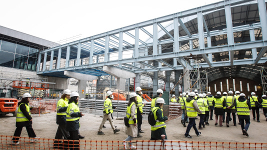 El secretario de Estado de Transportes, José Antonio Santano, explicó esta tarde en su visita a las obras que esta infraestructura "es una terminal adaptada al nuevo concepto de la movilidad"