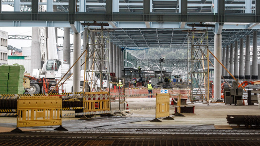 El secretario de Estado de Transportes, José Antonio Santano, explicó esta tarde en su visita a las obras que esta infraestructura "es una terminal adaptada al nuevo concepto de la movilidad"