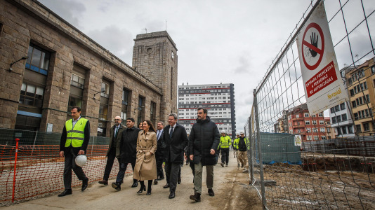 El secretario de Estado de Transportes, José Antonio Santano, explicó esta tarde en su visita a las obras que esta infraestructura "es una terminal adaptada al nuevo concepto de la movilidad"