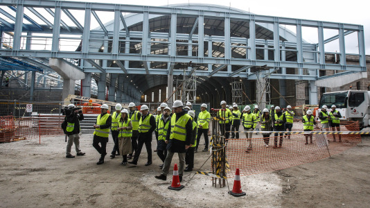 El secretario de Estado de Transportes, José Antonio Santano, explicó esta tarde en su visita a las obras que esta infraestructura "es una terminal adaptada al nuevo concepto de la movilidad"
