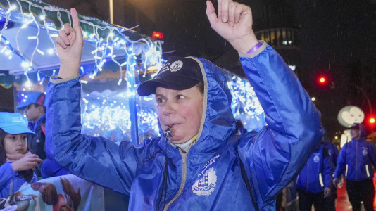 El paso de la Cabalgata llena de ilusión las calles de A Coruña