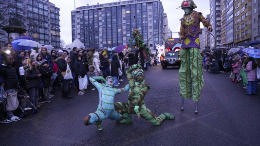 El paso de la Cabalgata llena de ilusión las calles de A Coruña