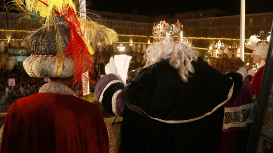 El paso de la Cabalgata llena de ilusión las calles de A Coruña