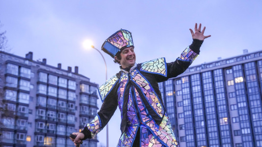 El paso de la Cabalgata llena de ilusión las calles de A Coruña