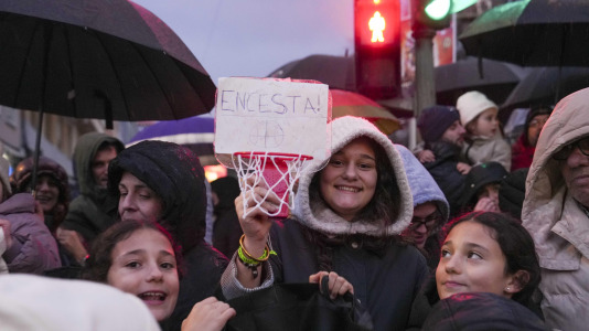 El paso de la Cabalgata llena de ilusión las calles de A Coruña