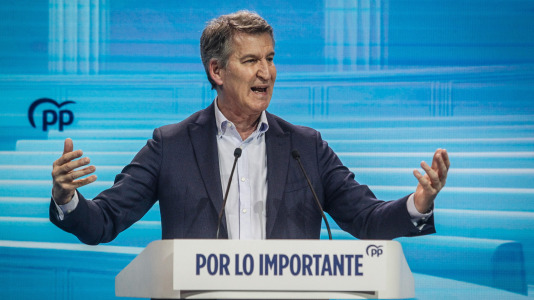 Los 'populares' se reúnen en Palexco para diseñar su estrategia de cara al nuevo curso