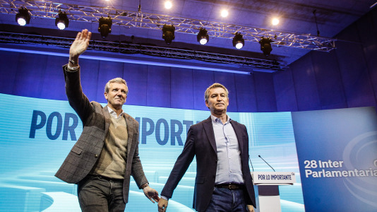 Los 'populares' se reúnen en Palexco para diseñar su estrategia de cara al nuevo curso