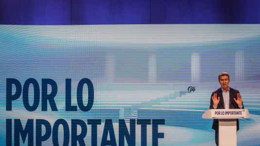 Los 'populares' se reúnen en Palexco para diseñar su estrategia de cara al nuevo curso