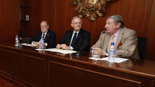 Barreiro, De Dios y Vázquez, ayer, en el Centro Fonseca
