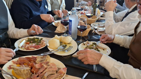 Cocido de los vecinos del Castro de Elviña por el patrón 