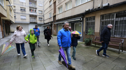  Una visita histórica organizada por la Asociación de Vecinos de La Calle de La Obra consiguió la apertura del BIC