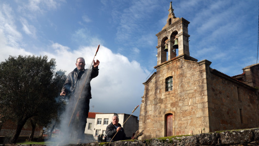 La parroquia de Arteixo mantiene viva su tradición centenaria