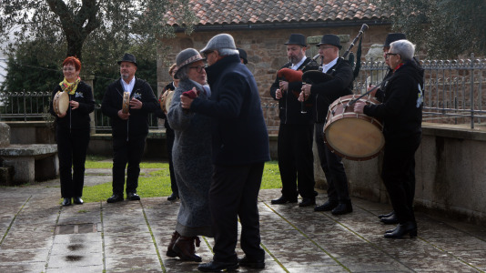La parroquia de Arteixo mantiene viva su tradición centenaria