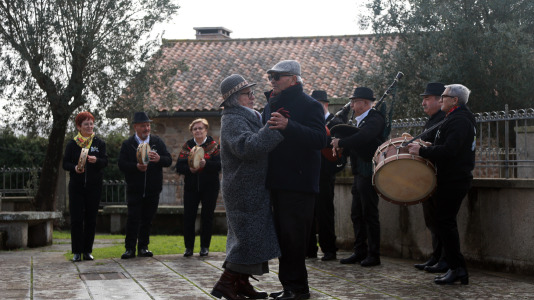 La parroquia de Arteixo mantiene viva su tradición centenaria