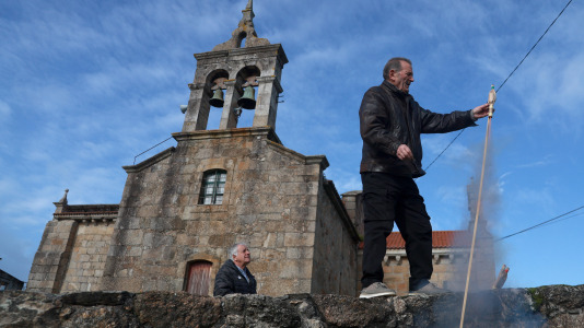 La parroquia de Arteixo mantiene viva su tradición centenaria
