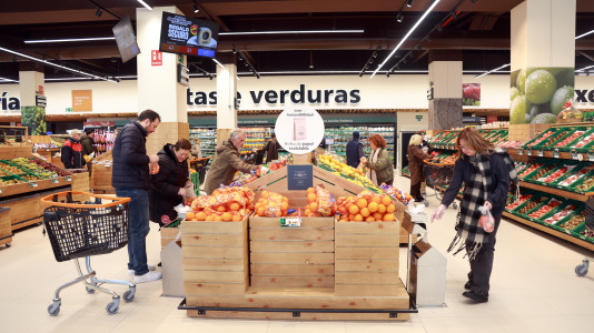 Situado en la antigua nave de Caramelo, es el Gadis más grande de A Coruña