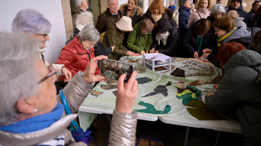 Más de cien personas desafiaron a la lluvia para exigir la vuelta de la actividad cultural