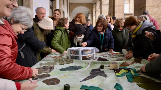 Más de cien personas desafiaron a la lluvia para exigir la vuelta de la actividad cultural